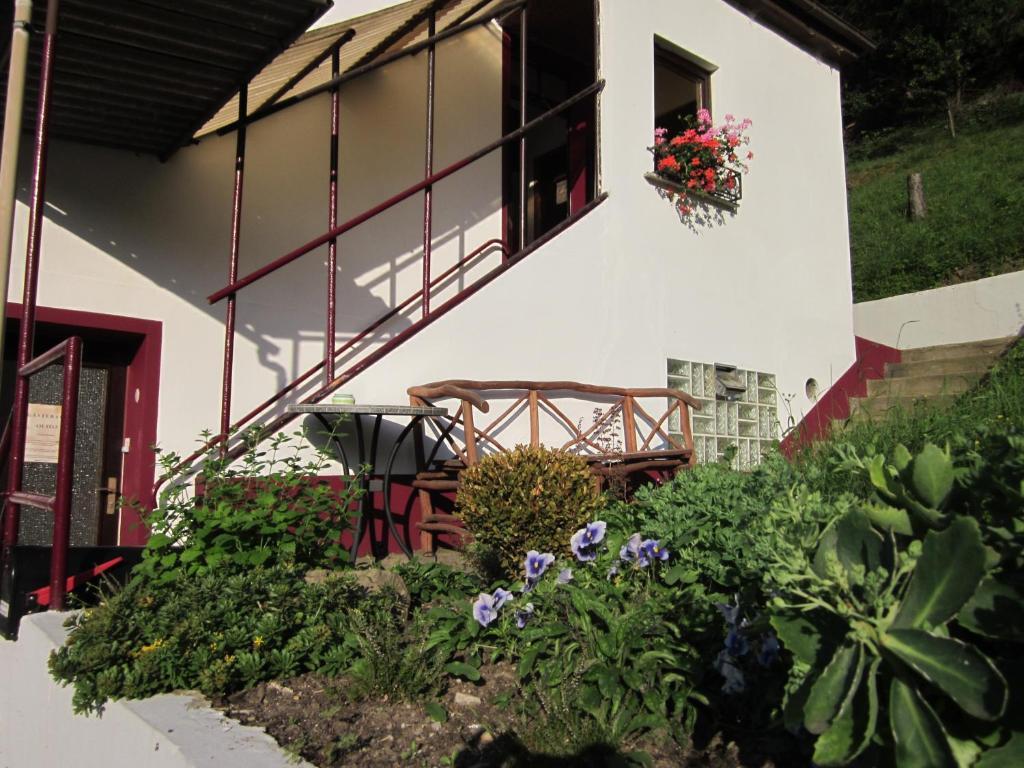 Gastehaus Am Fels Hotel Altenahr Luaran gambar