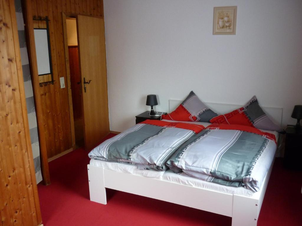 Gastehaus Am Fels Hotel Altenahr Luaran gambar